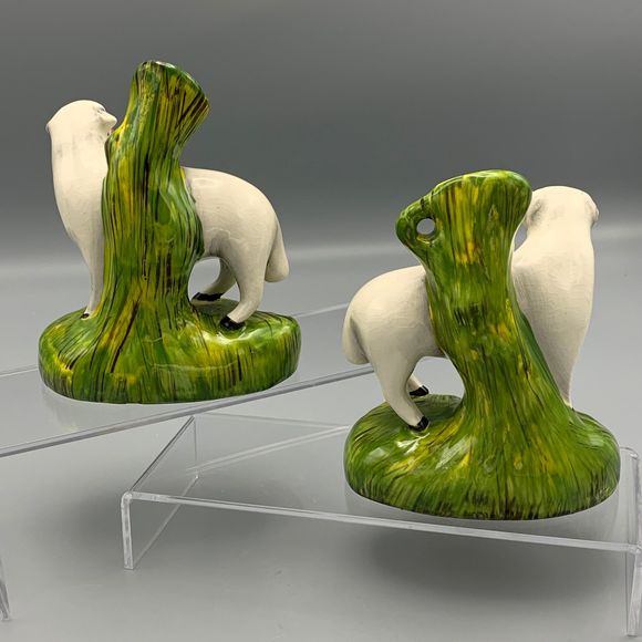 Vtg Staffordshire Pair of Sheep Mantle Spill Vases Right and Left Facing Kent - Picture 2 of 10